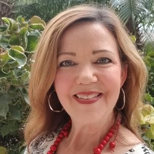 Meet your Posher, Christie